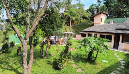 Casa à venda com 4 suítes em Roseira, Mairiporã, SP