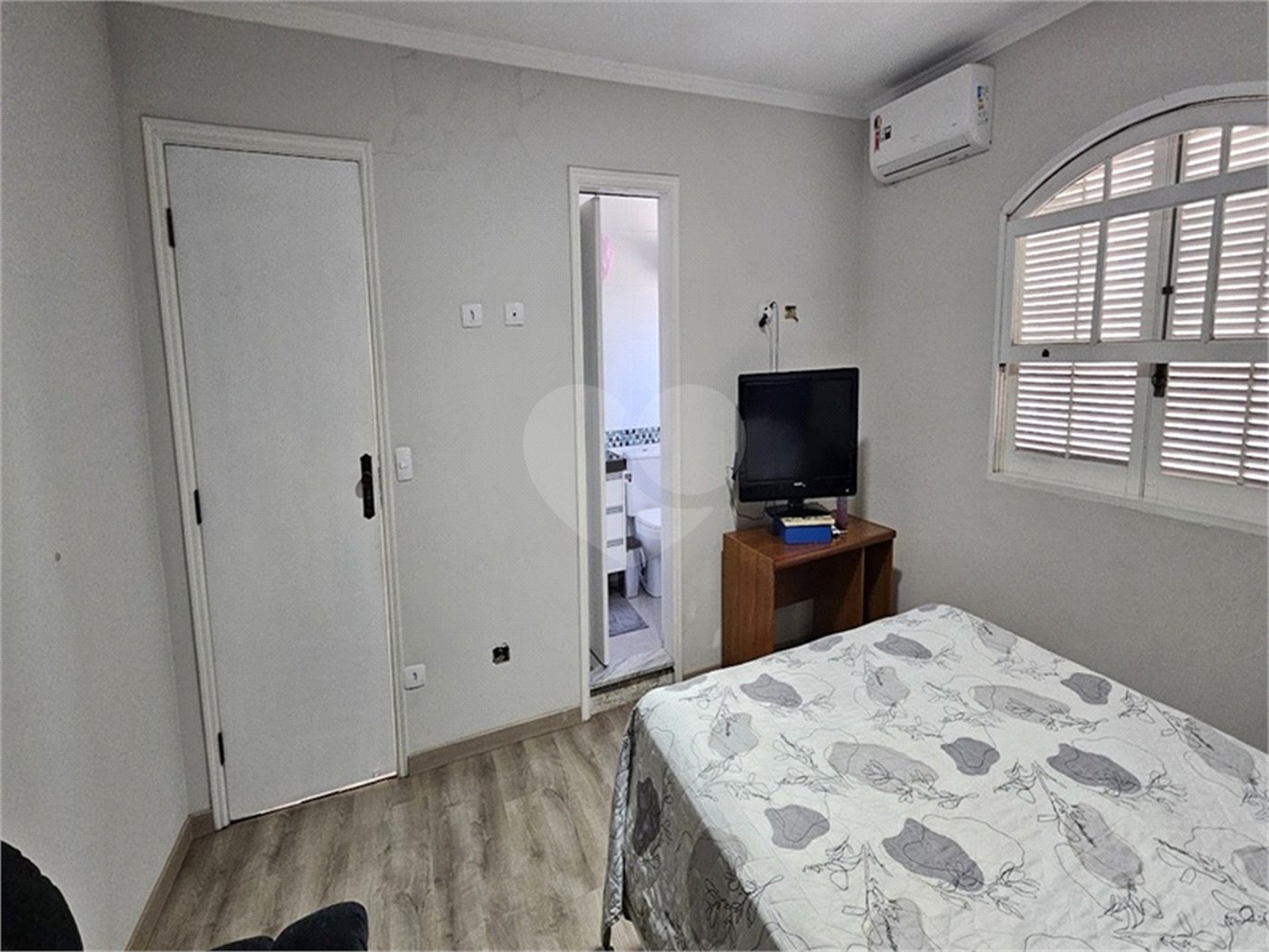 Sobrado à venda com 3 suítes em Tremembé, São Paulo, SP