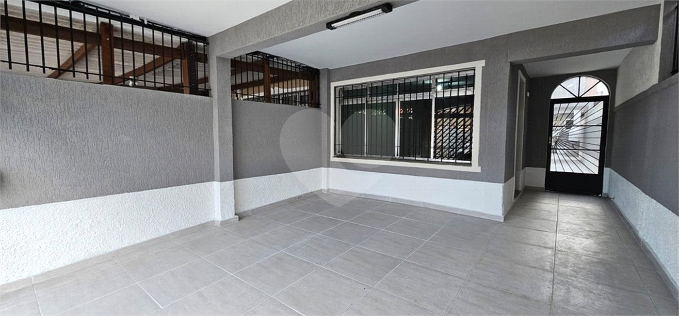 Sobrado à venda com 3 quartos, sendo 2 suítes, em Ferreira, São Paulo, SP