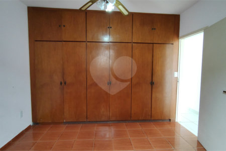 Casa à venda com 3 quartos, sendo 1 suíte, no Centro, Itu, SP