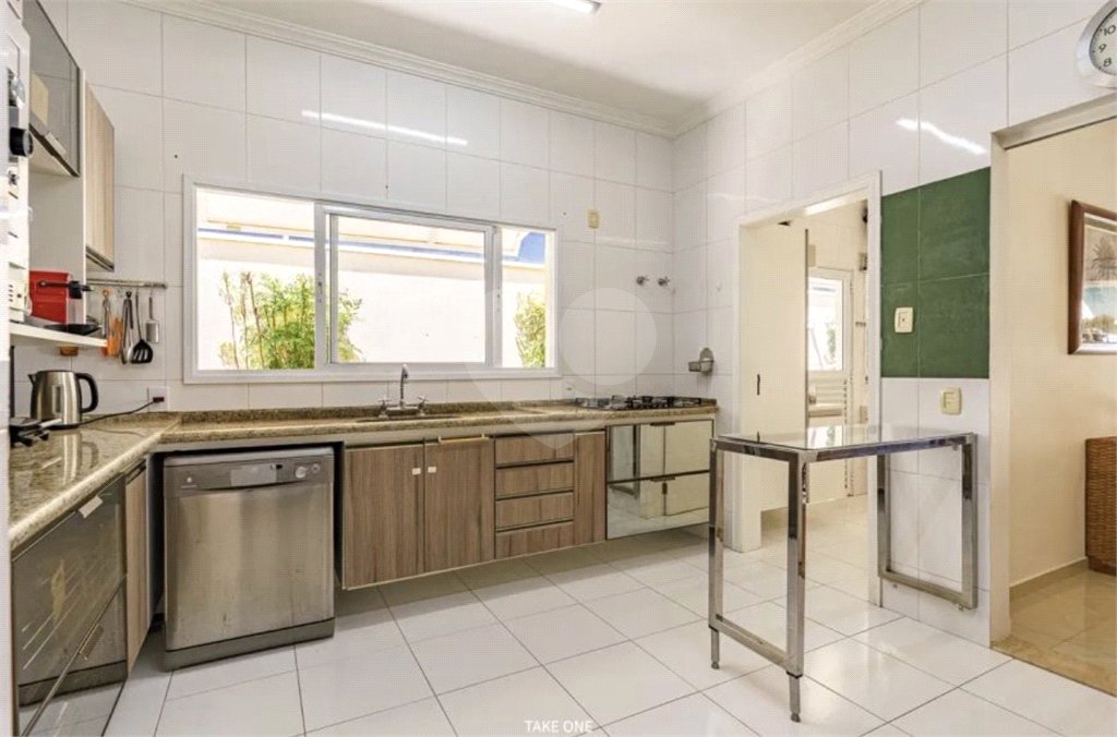 Casa à venda com 3 suítes no condomínio Villagio DI Verona, Vinhedo - SP