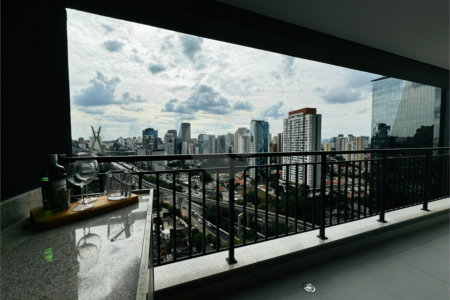 Apartamento à venda com 3 quartos em Vila Cordeiro, São Paulo, SP