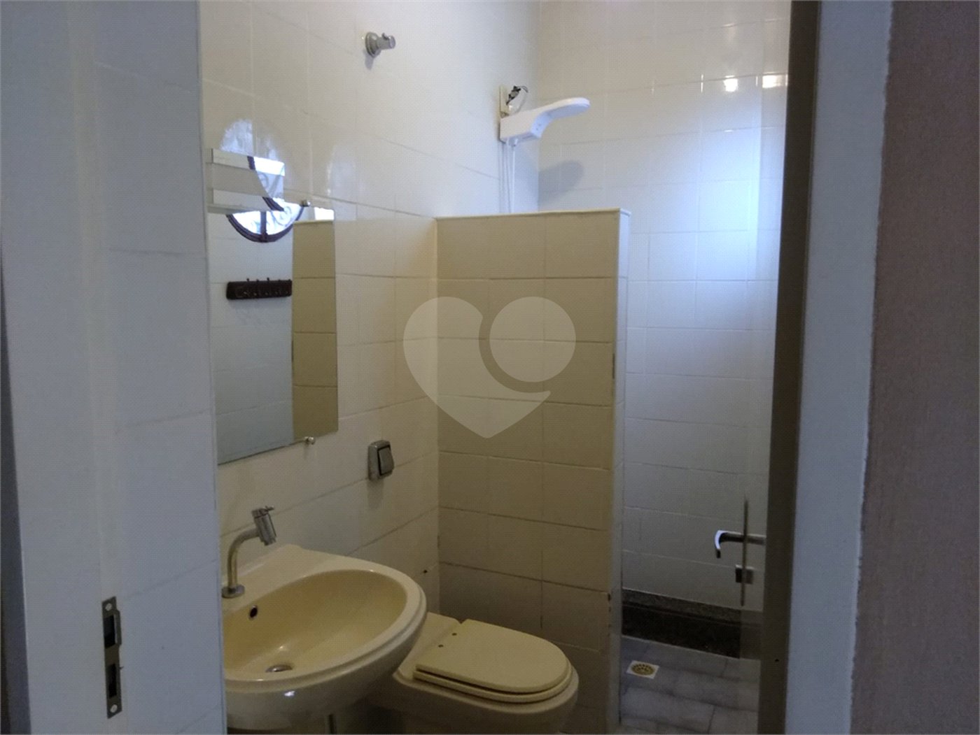 Casa à venda com 3 quartos, sendo 1 suíte, em Vila Carvalho, Sorocaba, SP