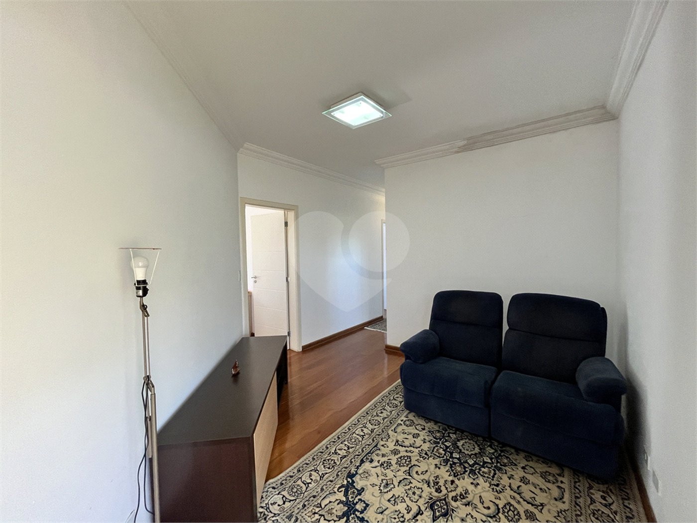 Casa à venda com 5 quartos, sendo 3 suítes,  no condomínio Village Saint Charbel, Araçoiaba da Serra - SP