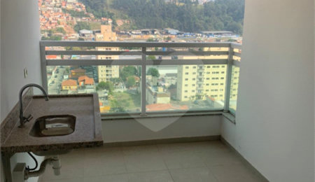 Apartamento à venda com 2 quartos, sendo 1 suíte,  em Vila Galvão, Guarulhos, SP