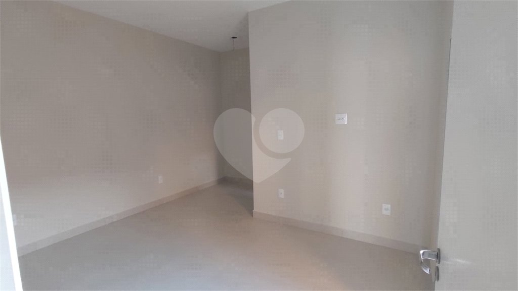 Casa à venda com 3 quartos, sendo 1 suíte, em Jardim dos Ipês, Salto, SP