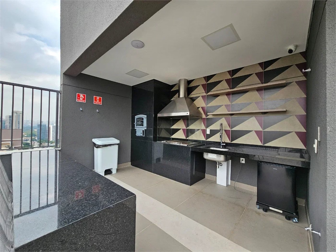 Apartamento à venda ou para alugar com 1 quarto em Pinheiros, São Paulo, SP