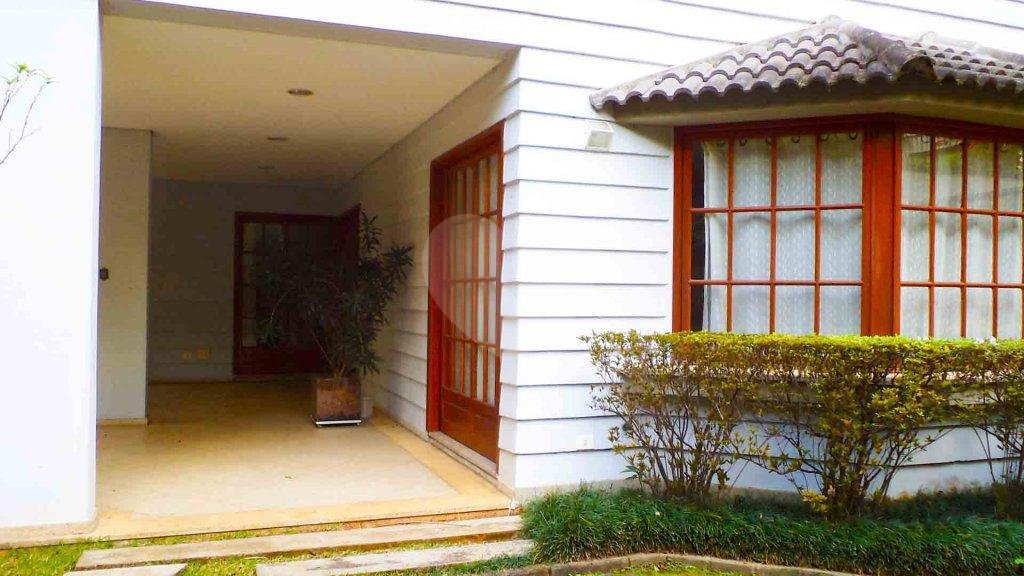 Casa à venda com 4 suítes no condomínio Jatoba, São Paulo - SP