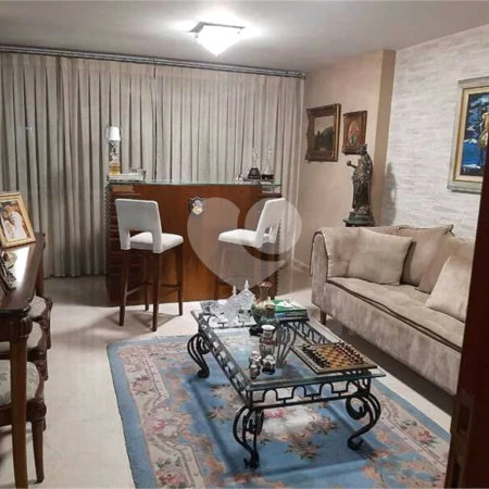 Apartamento à venda com 3 quartos, sendo 1 suíte, em Copacabana, Rio de Janeiro, RJ