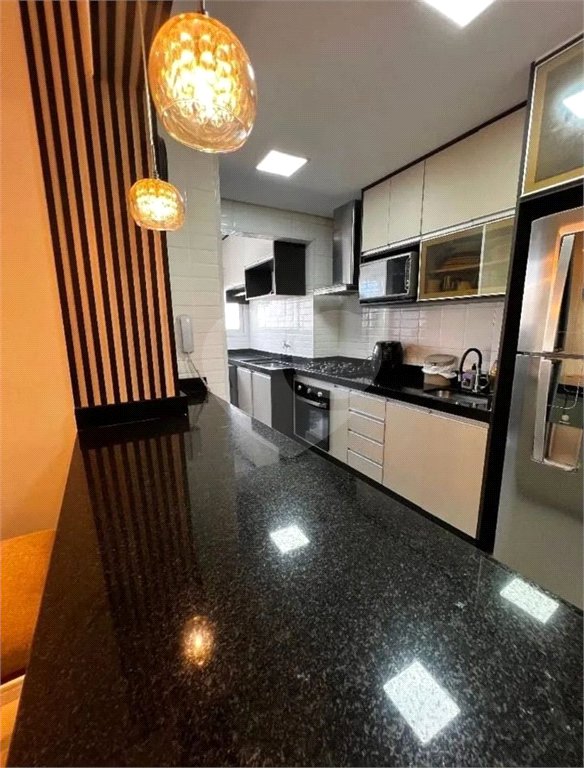 Apartamento à venda com 2 quartos, sendo 1 suíte,  em Jardim Rosa de Franca, Guarulhos, SP