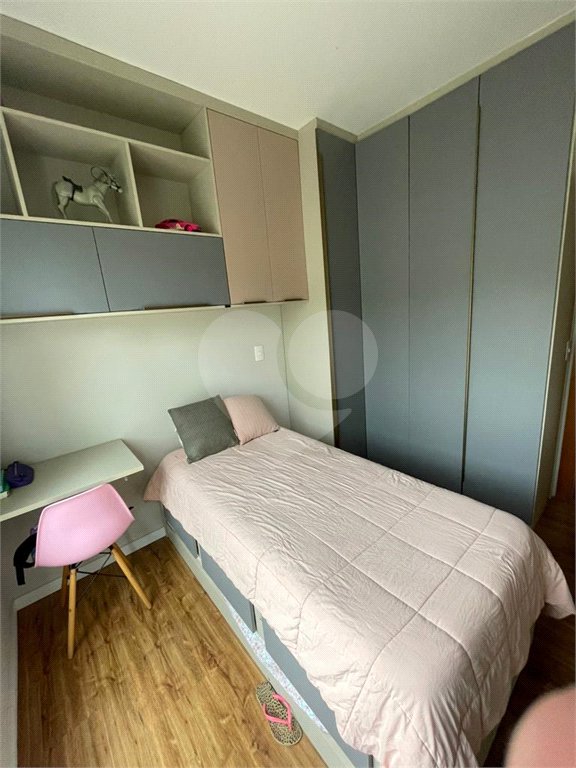 Casa à venda com 3 quartos, sendo 1 suíte,  no condomínio Aruã, Mogi das Cruzes - SP