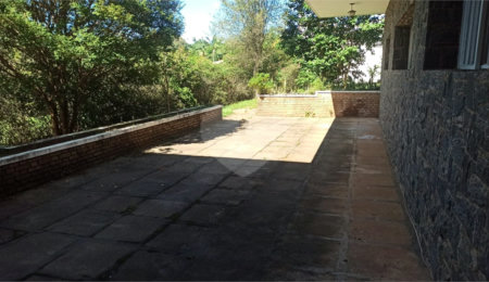Casa à venda com 4 quartos, sendo 1 suíte, em Vila Santista, Atibaia, SP