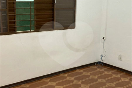 Casa Térrea à venda com 5 quartos, sendo 2 suítes, em Vila Trujillo, Sorocaba, SP