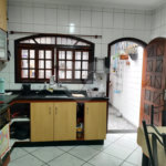 Casa à venda com 4 quartos, sendo 1 suíte, em Jardim Leila, Guarulhos, SP