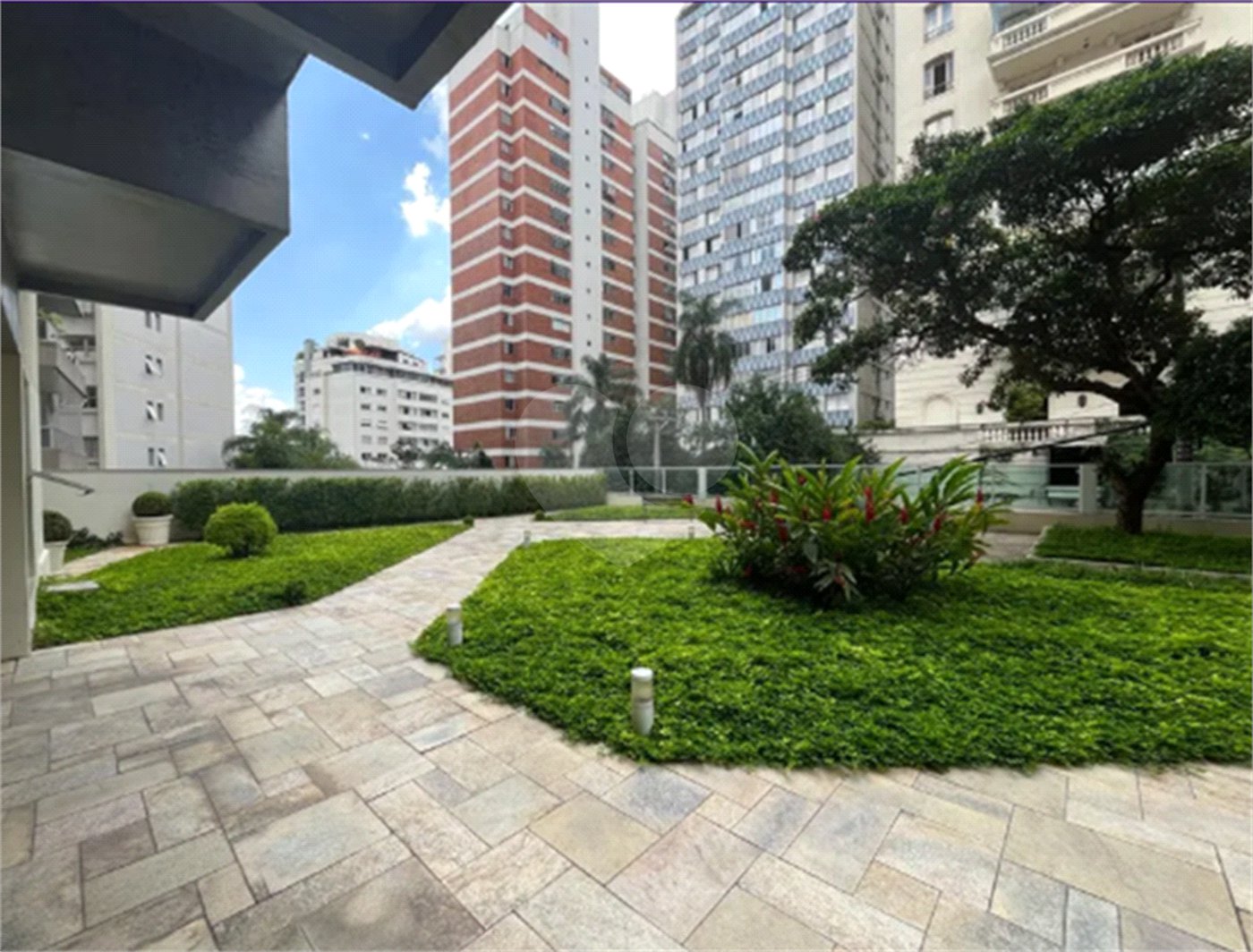 Apartamento à venda com 2 quartos, sendo 1 suíte, em Cerqueira César, São Paulo, SP