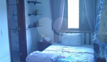 Casa à venda com 3 quartos, sendo 2 suítes, em Alpes da Cantareira, Mairiporã, SP