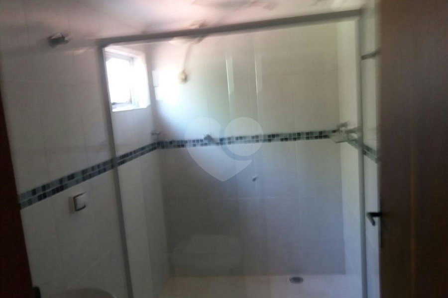 Sobrado à venda com 4 quartos, sendo 1 suíte, em Tremembé, São Paulo, SP