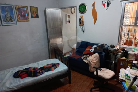 Casa Térrea à venda com 1 quarto em Vila Nivi, São Paulo, SP