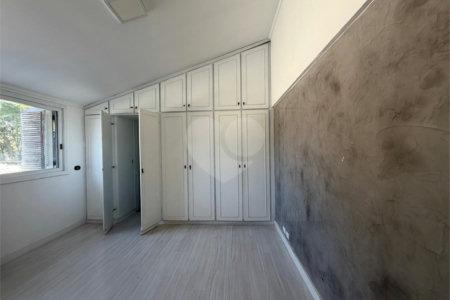 Casa à venda com 3 suítes em Jardim Franca, São Paulo, SP