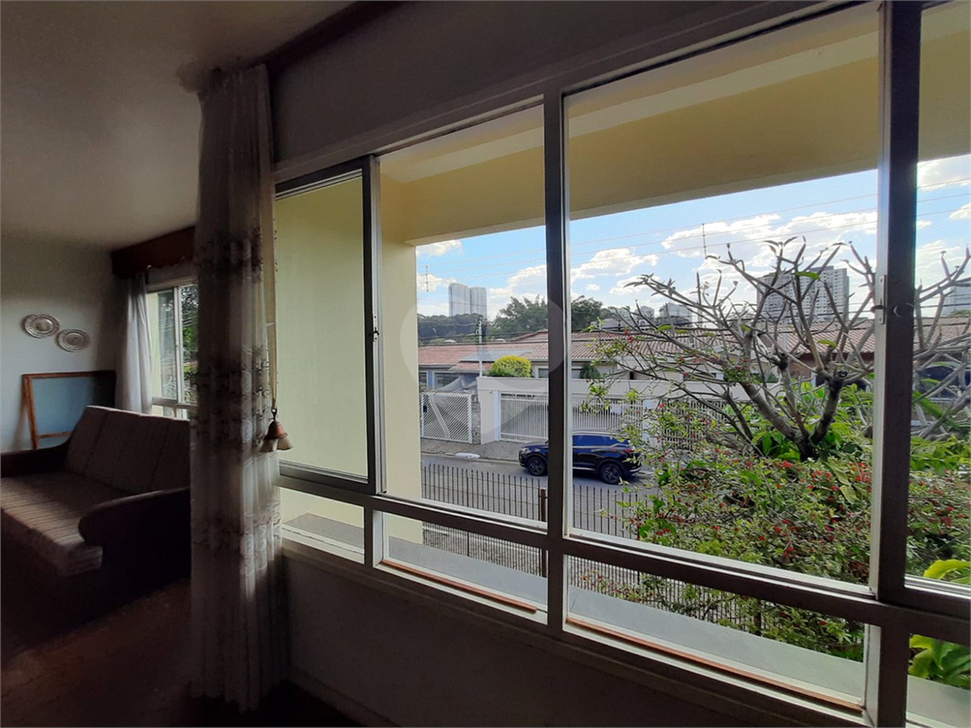 Casa à venda com 4 quartos, sendo 1 suíte,  em Parque Continental, São Paulo, SP