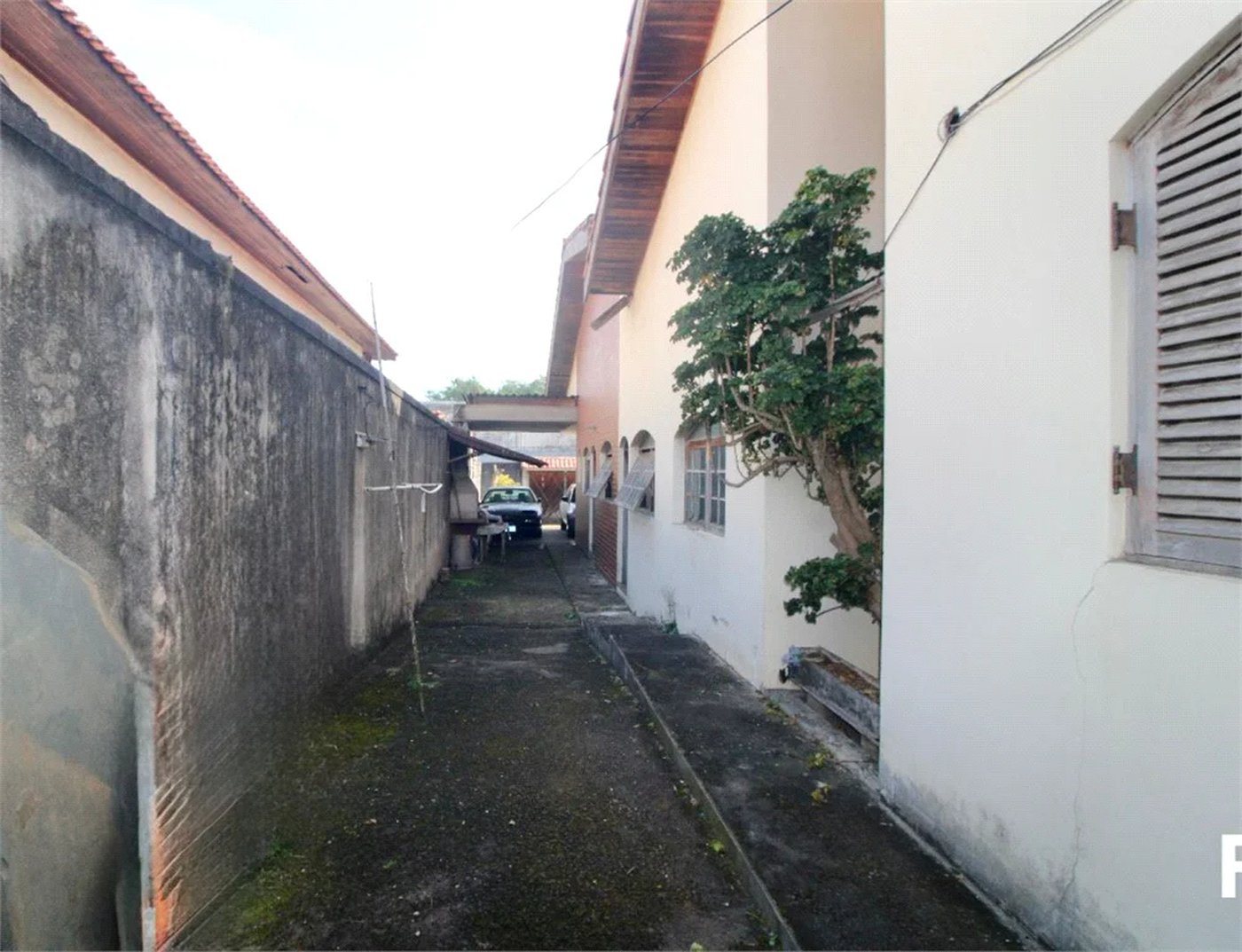 Casa à venda com 4 quartos, sendo 2 suítes, em Jardim Santa Helena, São Paulo, SP