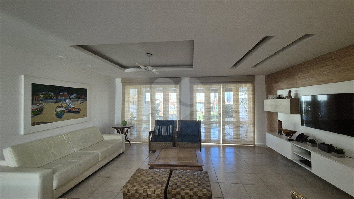 Casa em condomínio à venda com 3 quartos, sendo 2 suítes, em Geribá, Armação dos Búzios, RJ