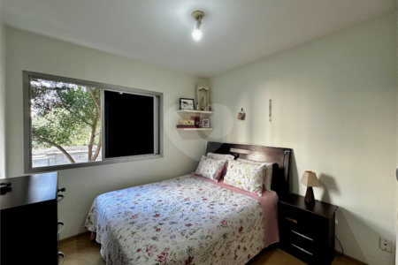 Apartamento à venda com 3 quartos, sendo 1 suíte, em Vila Sofia, São Paulo, SP