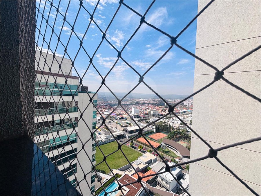 Apartamento à venda com 2 quartos, sendo 1 suíte,  em Parque Campolim, Sorocaba, SP