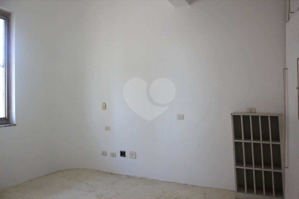 Triplex à venda com 5 quartos, sendo 3 suítes, em Santa Cecília, São Paulo, SP