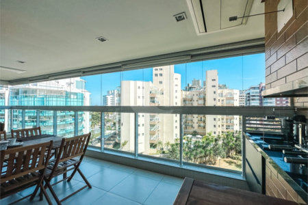 Apartamento à venda com 2 quartos, sendo 1 suíte, em Riviera, Bertioga, SP