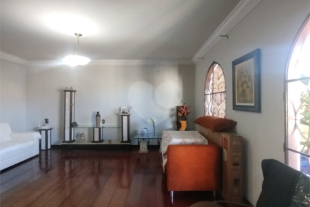 Casa para alugar com 3 quartos, sendo 1 suíte, em Jardim Sorocabano, Sorocaba, SP