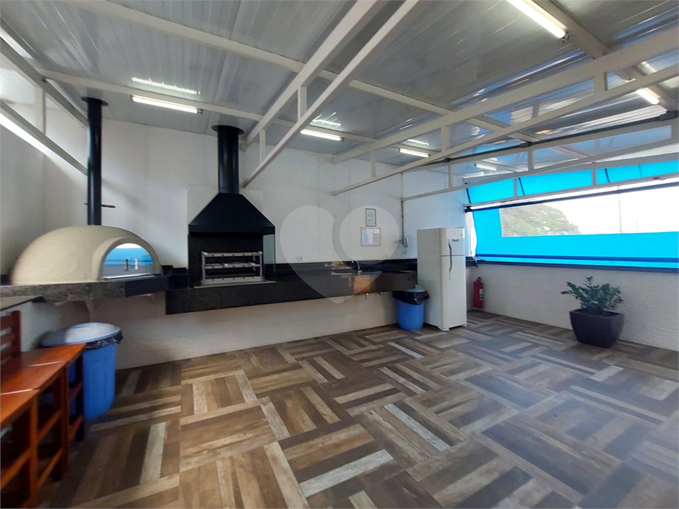 Apartamento à venda com 3 quartos, sendo 1 suíte, em Parque São Domingos, São Paulo, SP