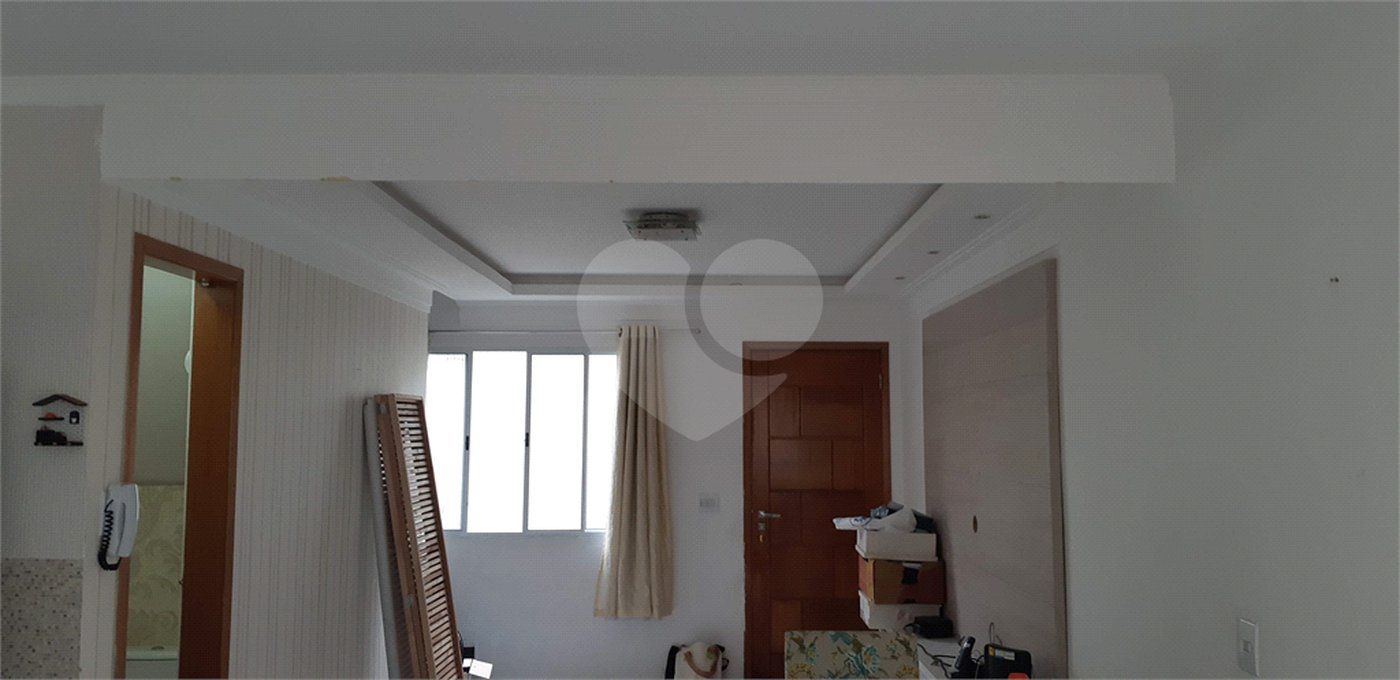 Casa à venda ou para alugar com 3 quartos, sendo 2 suítes,  no condomínio Residencial Erika, São Paulo - SP