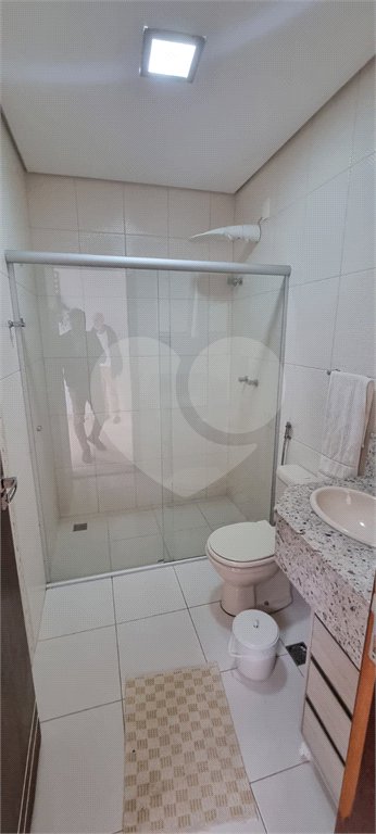 Casa à venda com 5 quartos, sendo 2 suítes, no condomínio Swiss Park, São Bernardo do Campo - SP