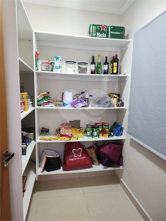 Casa à venda com 4 suítes no condomínio Shambala I, Atibaia - SP