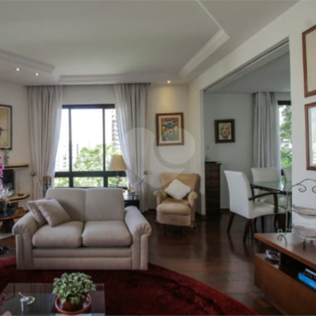 Apartamento à venda com 4 quartos, sendo 3 suítes, em Vila Andrade, São Paulo, SP
