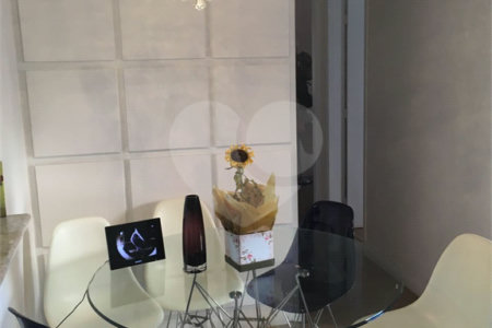 Apartamento à venda com 2 quartos, sendo 1 suíte,  em Vila Andrade, São Paulo, SP