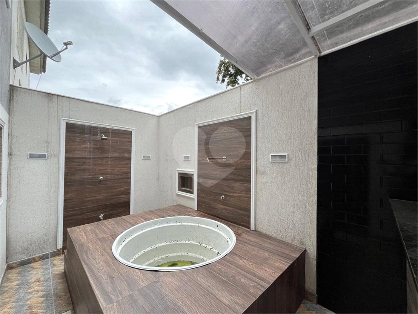 Casa à venda com 3 quartos, sendo 2 suítes, no condomínio Notting Hill - Campo Grande, Rio de Janeiro - RJ