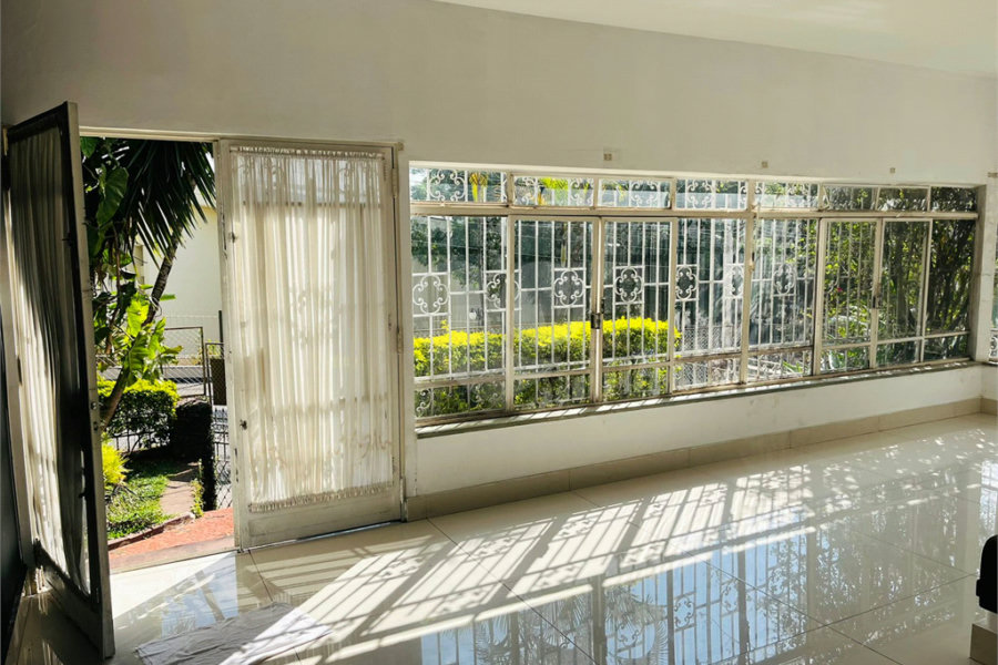 Casa à venda com 4 quartos, sendo 1 suíte, em Jardim São Bento, São Paulo, SP