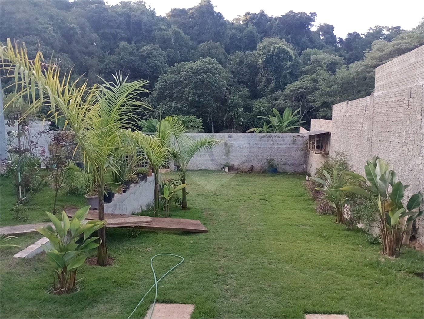 Chácara à venda com 5 quartos, sendo 1 suíte, em Jardim Marabá, Itapetininga, SP