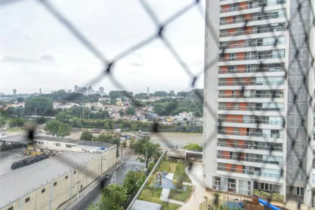 Apartamento à venda com 3 quartos, sendo 1 suíte, em Vila Anastácio, São Paulo, SP