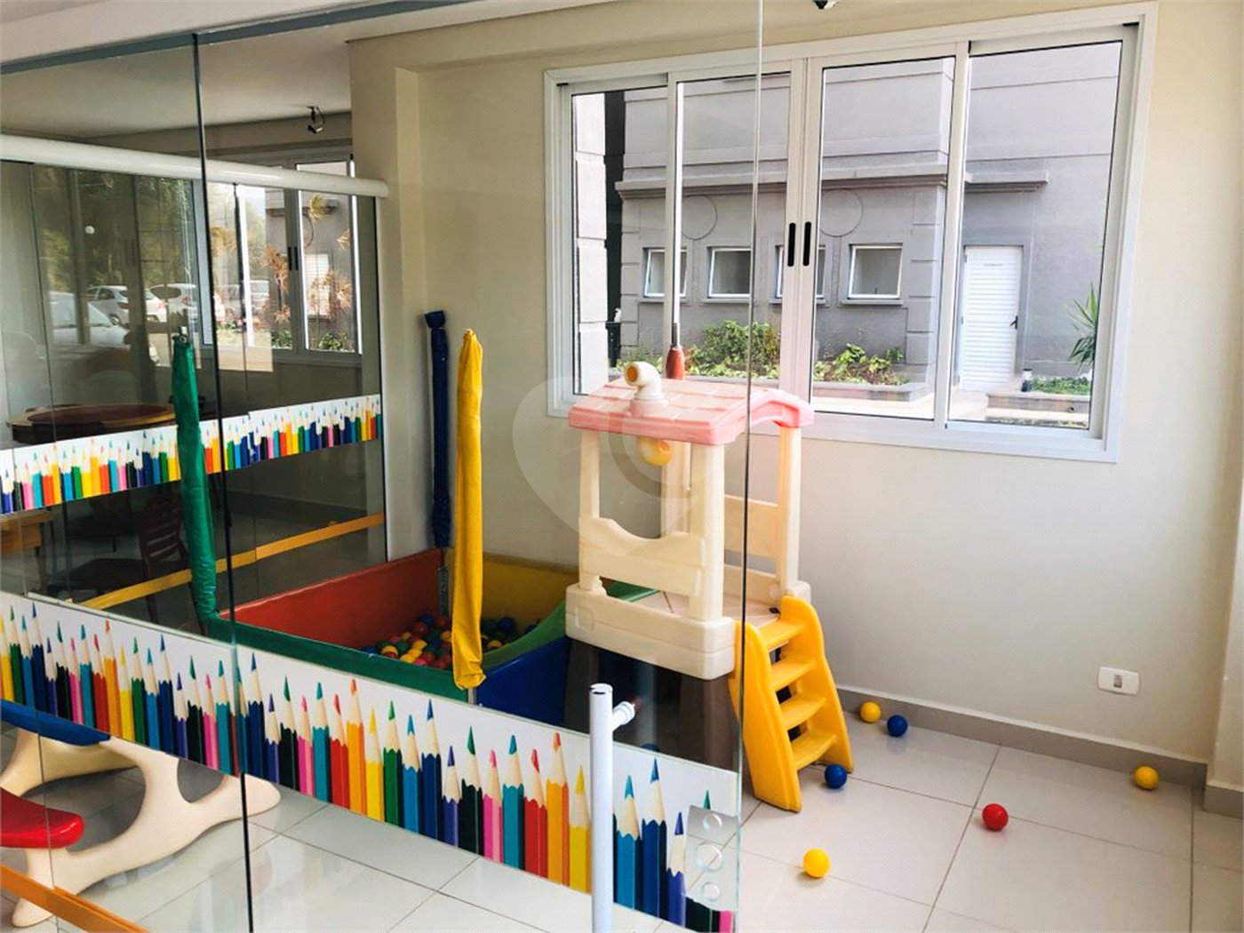 Apartamento à venda com 3 quartos, sendo 1 suíte,  em Mogi Moderno, Mogi das Cruzes, SP