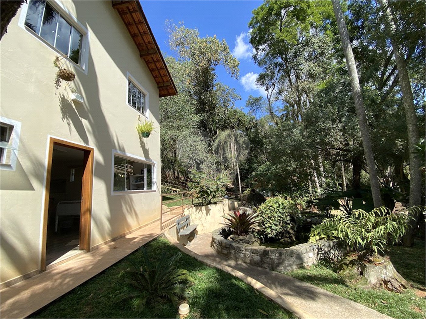 Casa à venda com 6 suítes em Serra da Cantareira, Mairiporã, SP