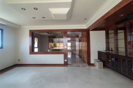 Apartamento à venda com 4 suítes em Moema, São Paulo, SP
