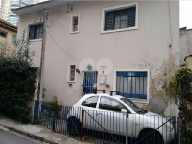 Sobrado à venda com 2 quartos em Santana, São Paulo, SP