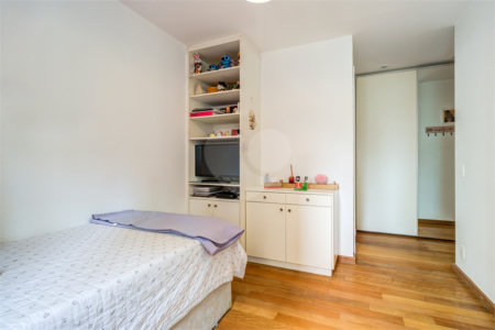 Apartamento à venda com 4 quartos, sendo 3 suítes, em Brooklin, São Paulo, SP