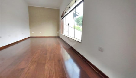 Sobrado à venda ou para alugar com 5 quartos, sendo 3 suítes,  em Jardim França, São Paulo, SP