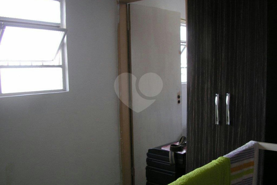 Sobrado à venda com 3 quartos em Carandiru, São Paulo, SP