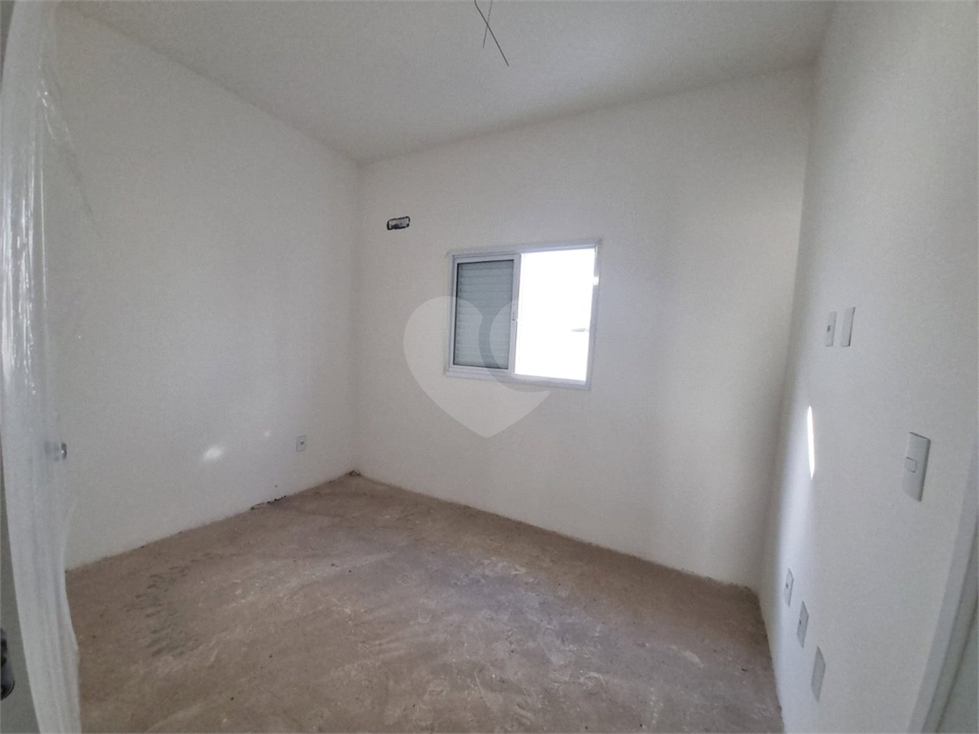 Casa à venda com 2 suítes no condomínio Residencial Américo Figueiredo, Sorocaba - SP