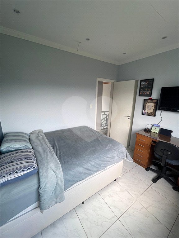 Casa à venda com 5 quartos, sendo 1 suíte, no condomínio Residencial Green Ville, Rio de Janeiro - RJ